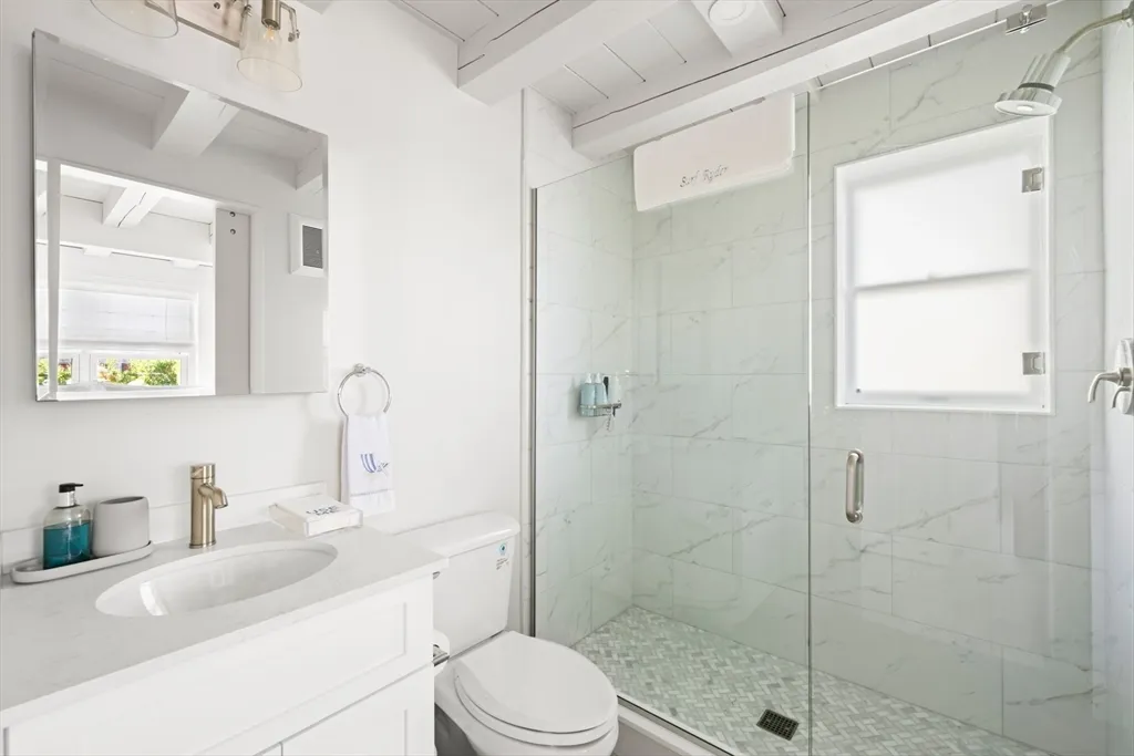 4 bed, 3 bath apartment for rent at 1 Doc Ryder, Nantucket — photo 24 of 42