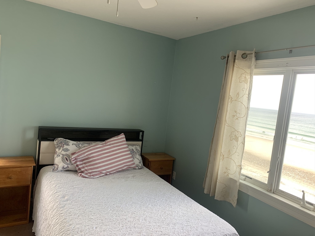 5 bed, 2 bath apartment for rent at 1 East St Unit 1, Rexhame — photo 8 of 14
