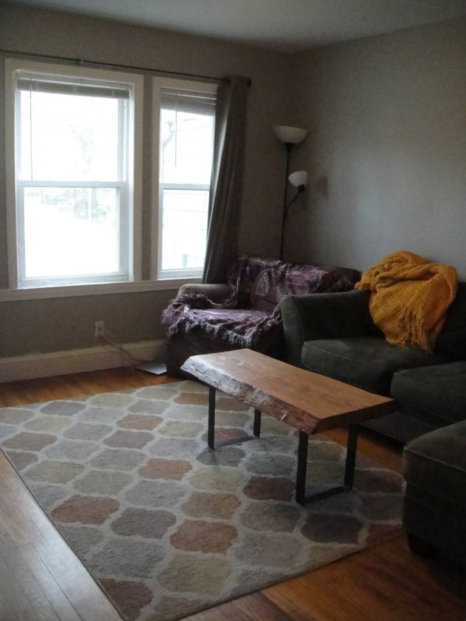 2 bed, 1 bath apartment for rent at 1 Edgar Ter Unit 1, Winter Hill — photo 7 of 10