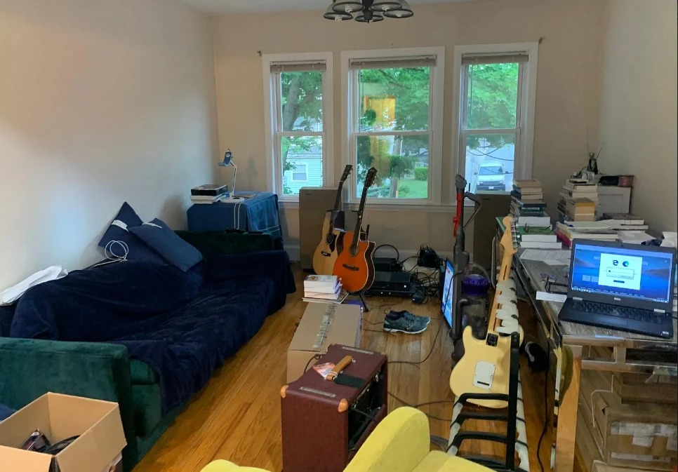 2 bed, 1 bath apartment for rent at 1 Edgar Ter Unit 1, Winter Hill — photo 6 of 10