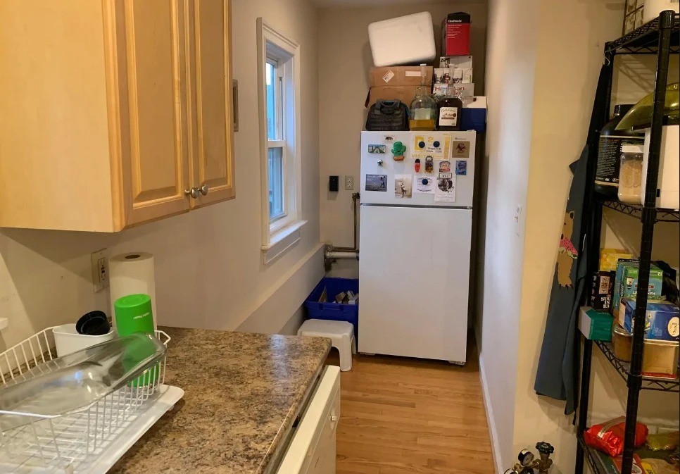 2 bed, 1 bath apartment for rent at 1 Edgar Ter Unit 1, Winter Hill — photo 3 of 10