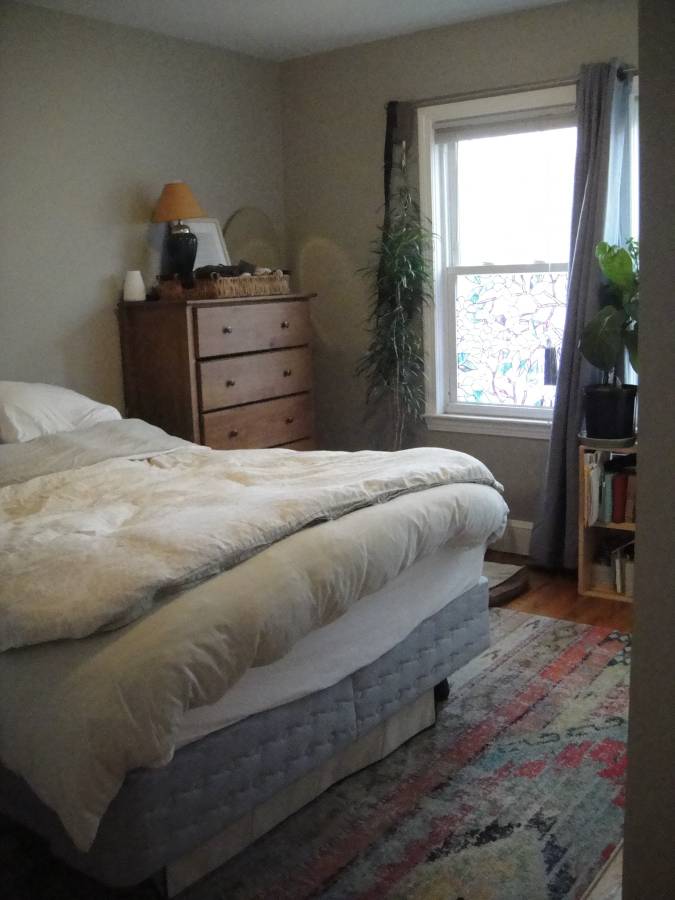 2 bed, 1 bath apartment for rent at 1 Edgar Ter Unit 1, Winter Hill — photo 8 of 10