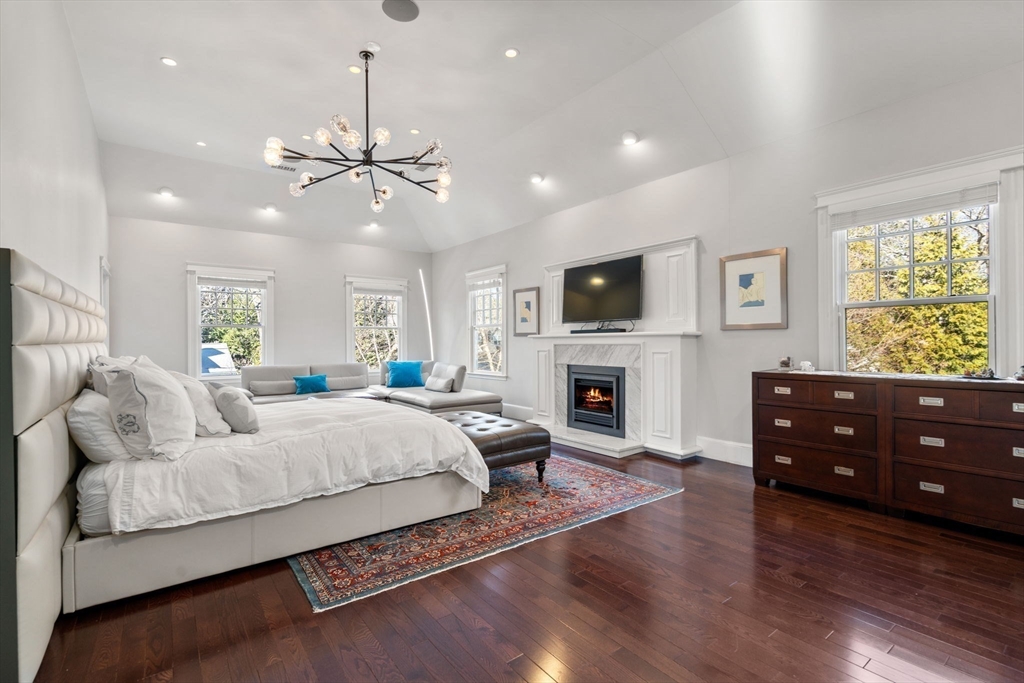 6 bed, 4+ bath apartment for rent at 1 Edmunds Rd, Wellesley Hills — photo 7 of 9