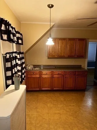 2 bed, 1 bath apartment for rent at 1 Electric St Unit 2, Worcester — photo 6 of 15