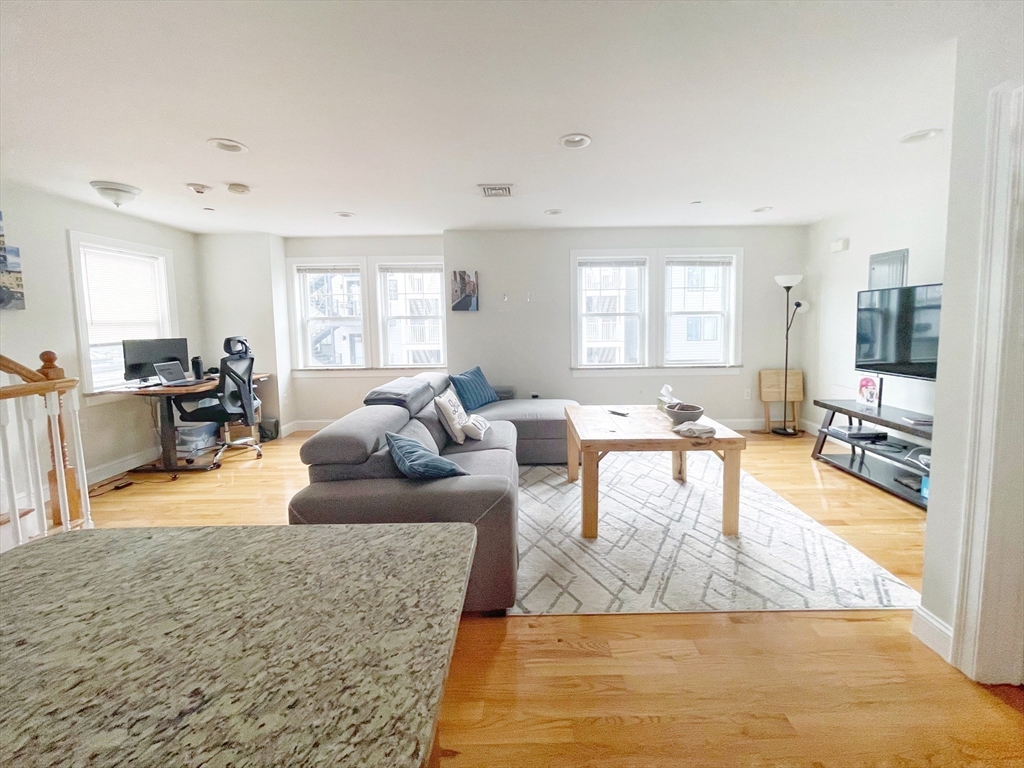 2 bed, 3 bath apartment for rent at 1 Emmet Pl Unit 1, East Boston — photo 4 of 13