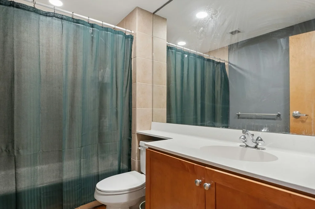 1 bed, 1 bath apartment for rent at 1 Envelope Ter Unit 202, Worcester — photo 35 of 39