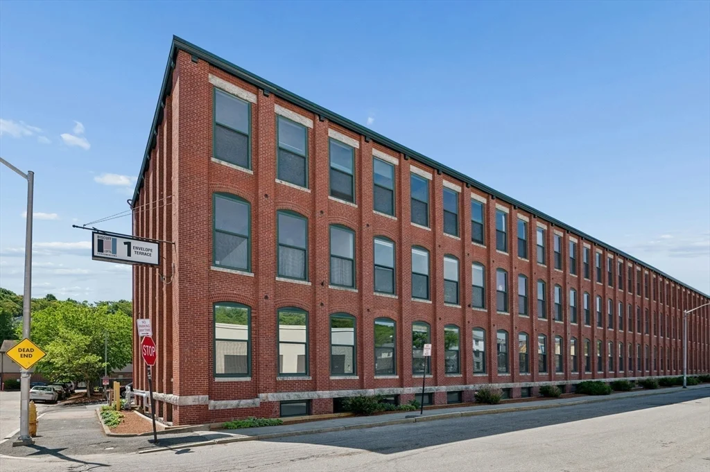 1 bed, 1 bath apartment for rent at 1 Envelope Ter Unit 202, Worcester — photo 1 of 39