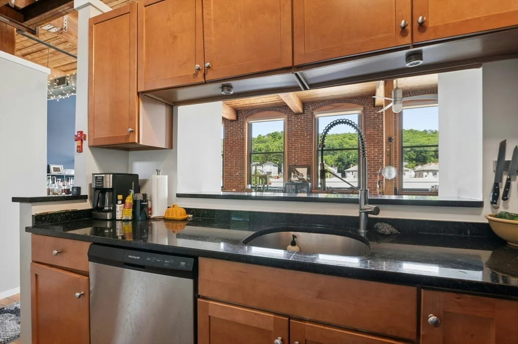 1 bed, 1 bath apartment for rent at 1 Envelope Ter Unit 202, Worcester — photo 30 of 39
