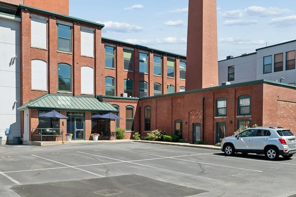 1 bed, 1 bath apartment for rent at 1 Envelope Ter Unit 202, Worcester — photo 3 of 39