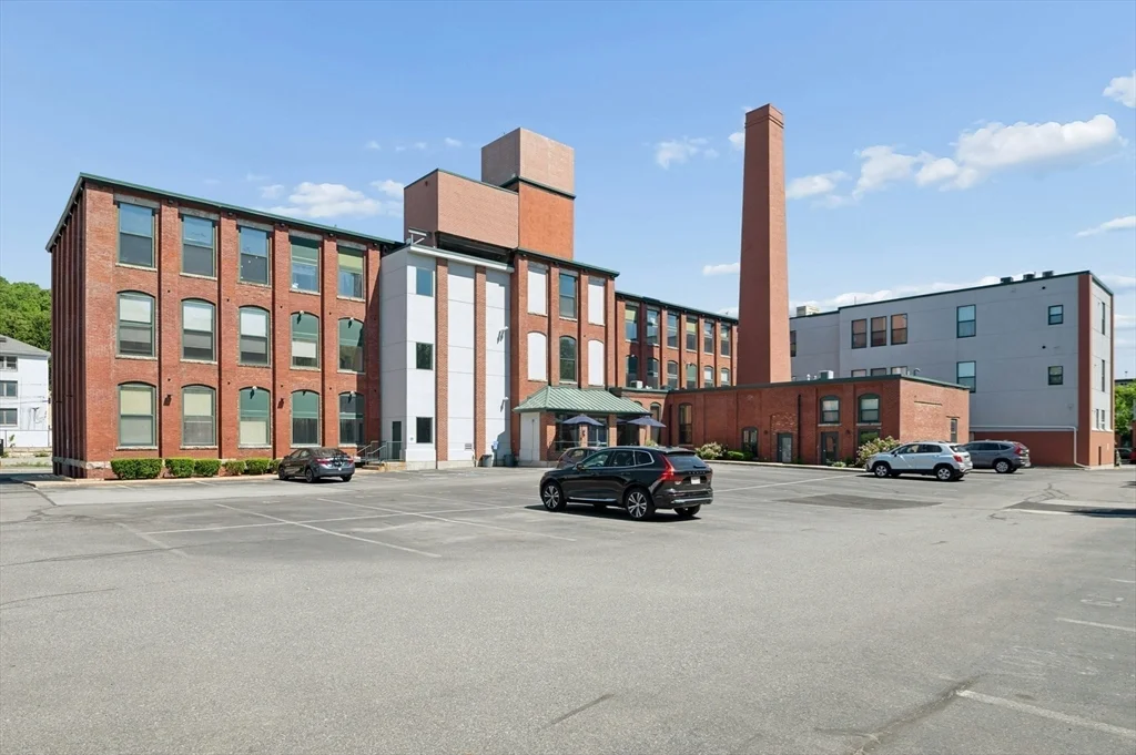 1 bed, 1 bath apartment for rent at 1 Envelope Ter Unit 202, Worcester — photo 38 of 39