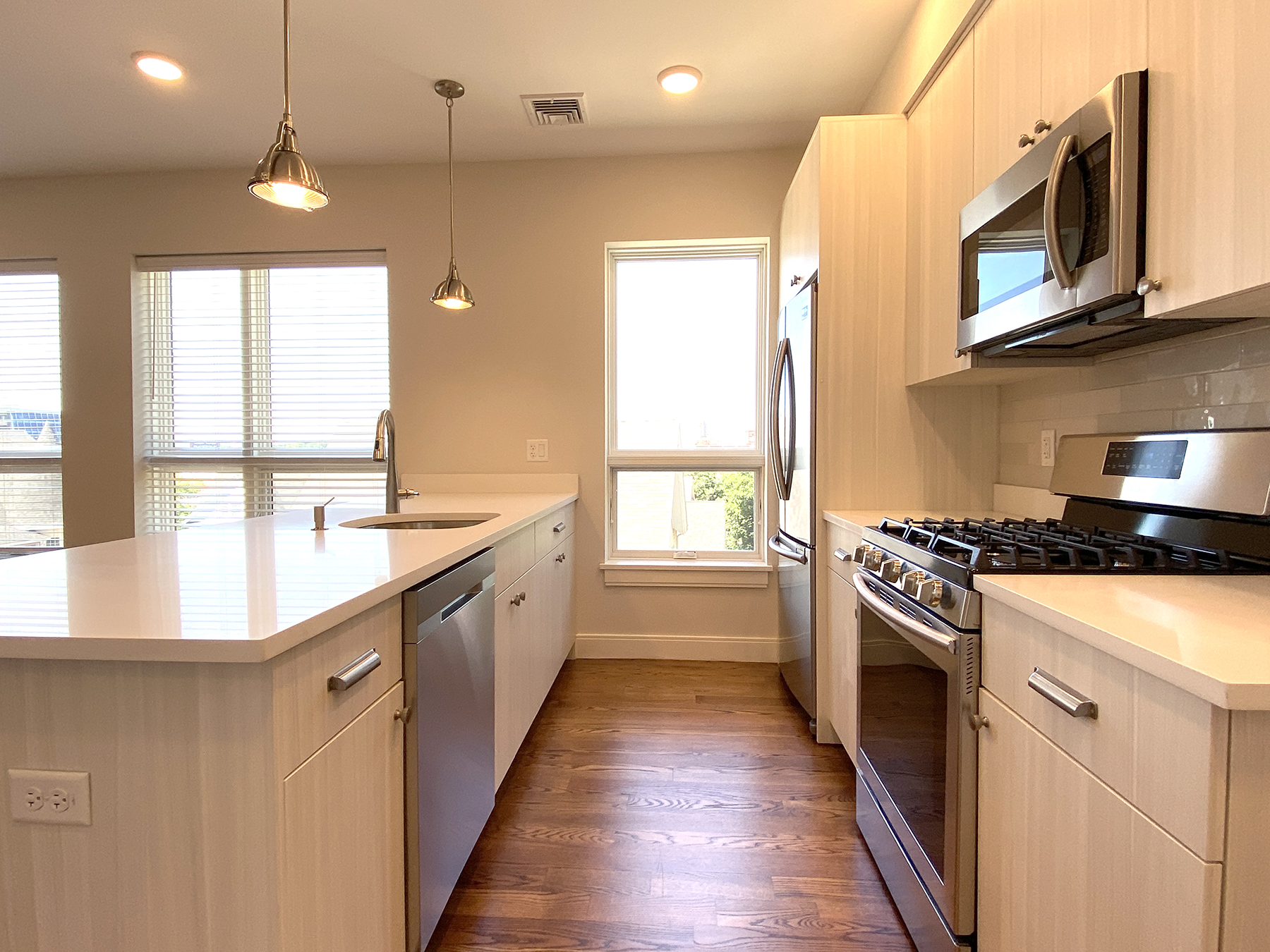 2 bed, 2 bath apartment for rent at 1 Everett St Unit 201M, Allston — photo 6 of 40