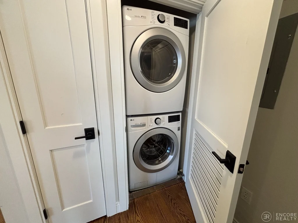 2 bed, 2 bath apartment for rent at 1 Everett St Unit 202, Allston — photo 10 of 12