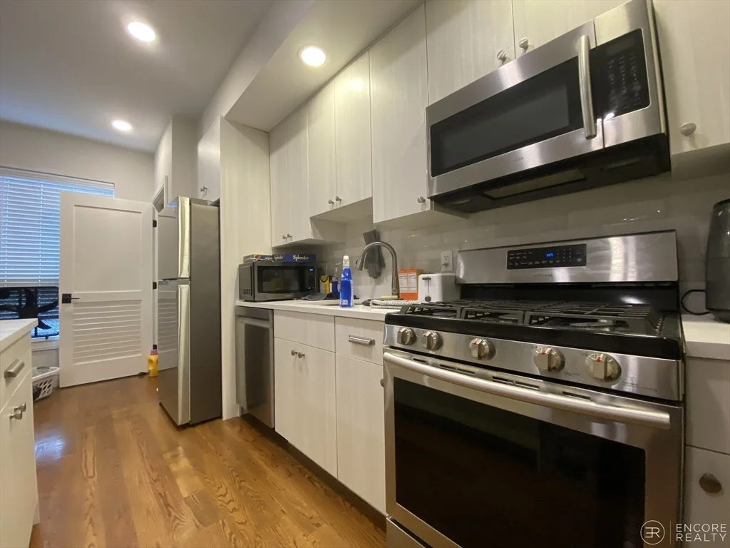 Studio bed, 1 bath apartment for rent at 1 Everett St Unit 305, Allston — photo 2 of 13