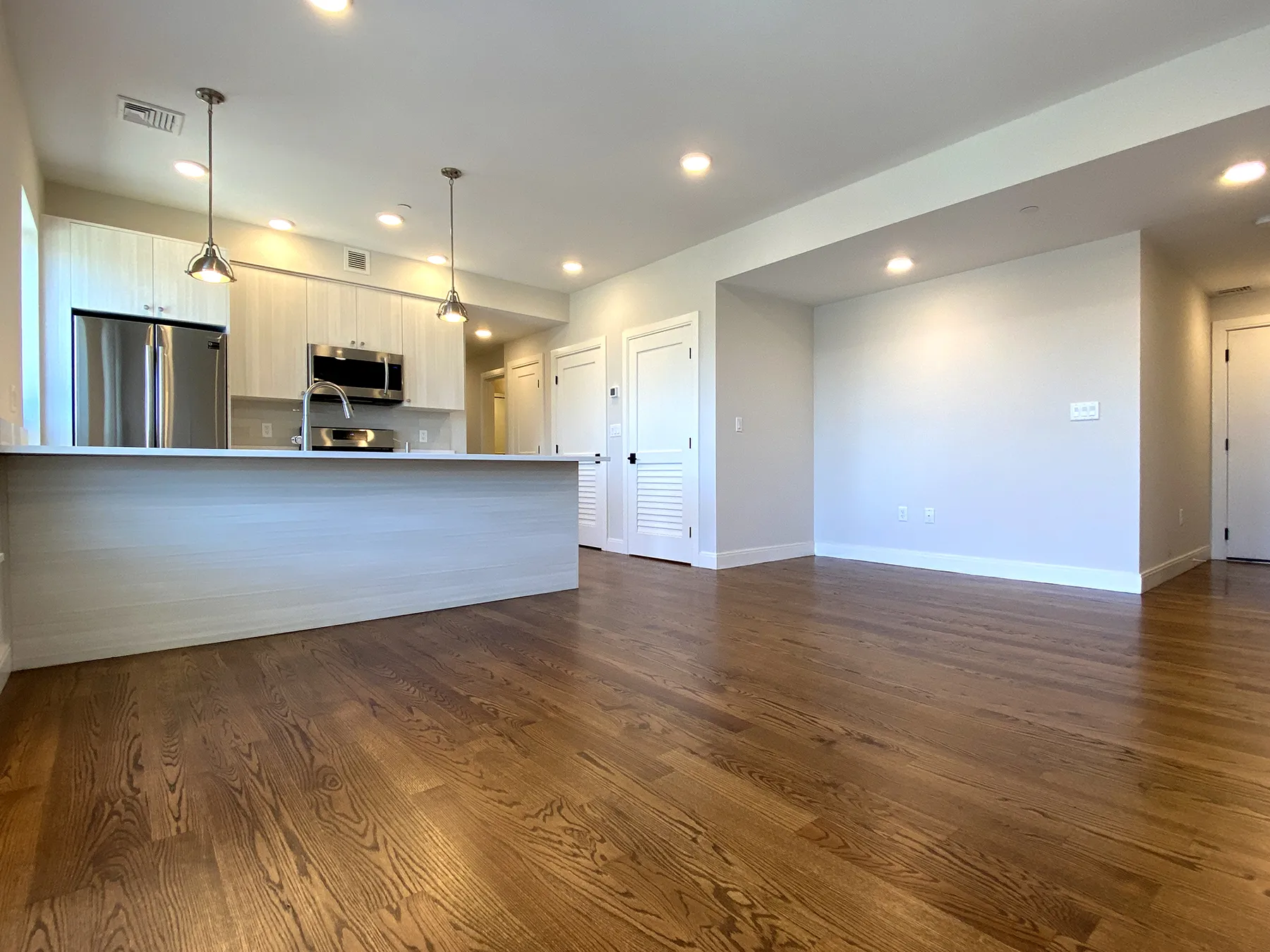 2 bed, 2 bath apartment for rent at 1 Everett St Unit 501A, Allston — photo 3 of 19
