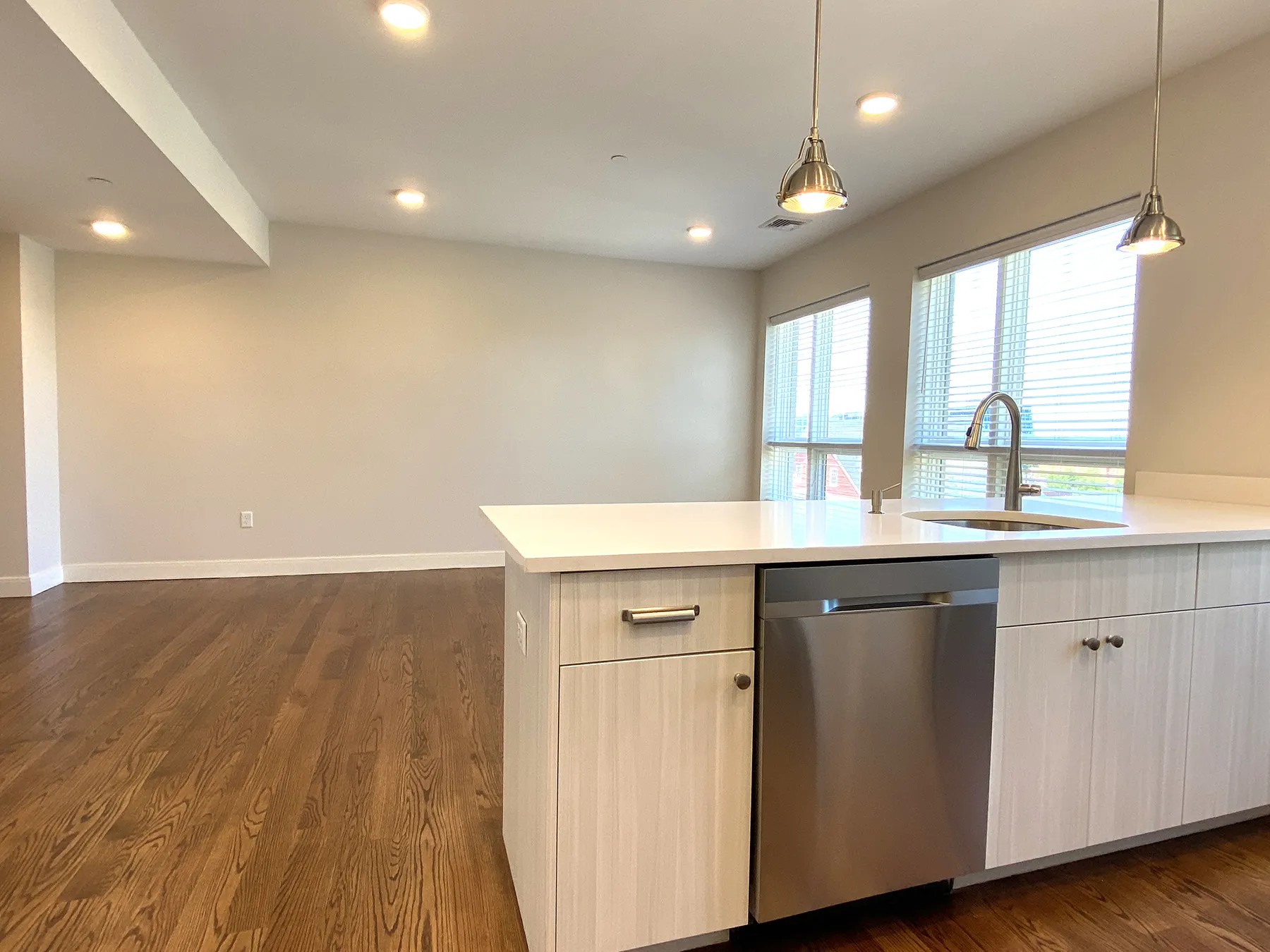 2 bed, 2 bath apartment for rent at 1 Everett St Unit 501A, Allston — photo 4 of 19