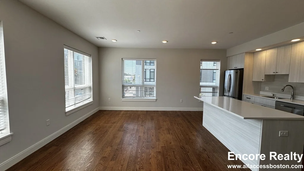 2 bed, 2 bath apartment for rent at 1 Everett Unit 303, Allston — photo 4 of 5