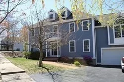 3 bed, 2 bath apartment for rent at 1 Fellswood Circle, Medford — photo 2 of 24
