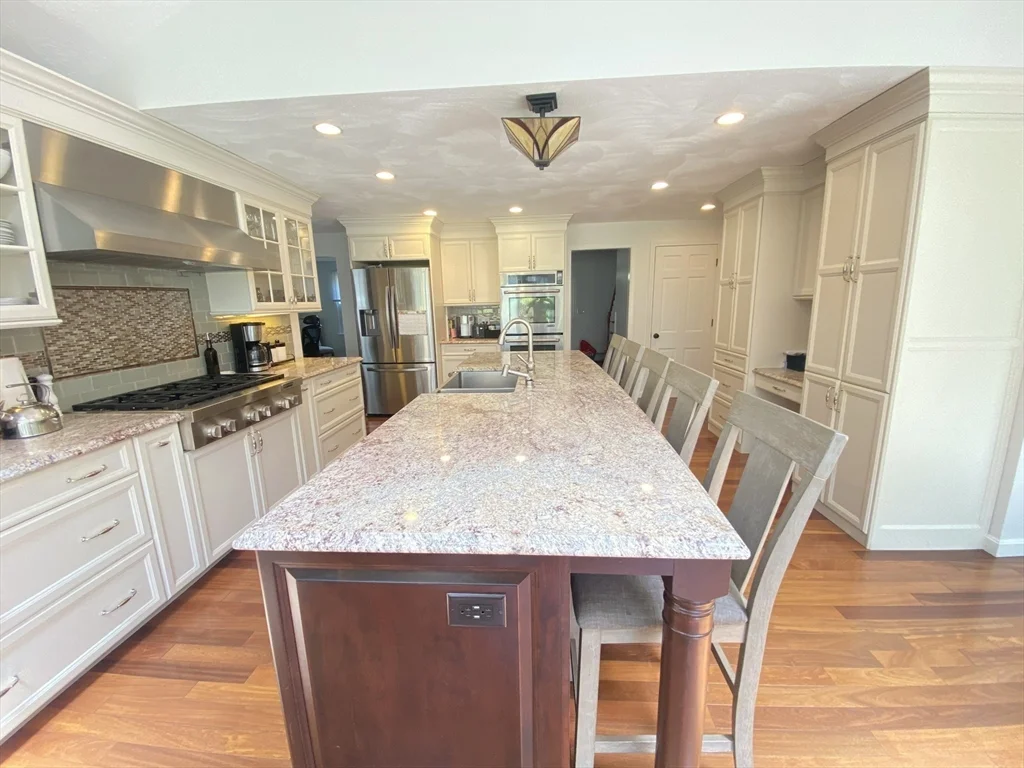 4 bed, 2 bath apartment for rent at 1 Foley Dr, Southborough — photo 13 of 31