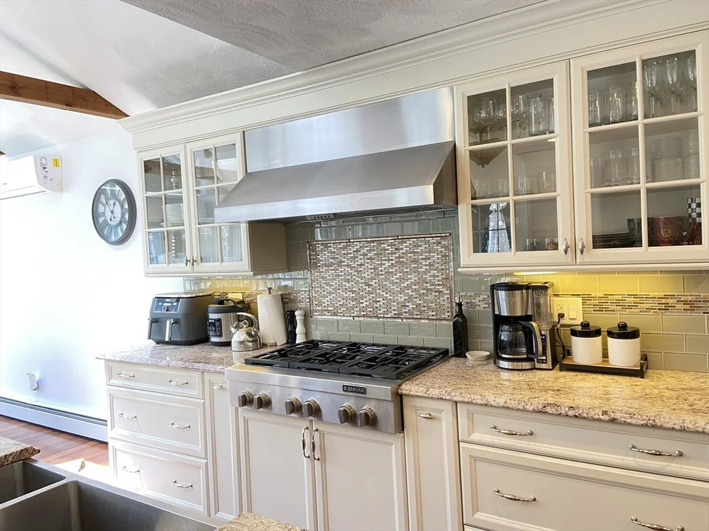 4 bed, 2 bath apartment for rent at 1 Foley Dr, Southborough — photo 11 of 31