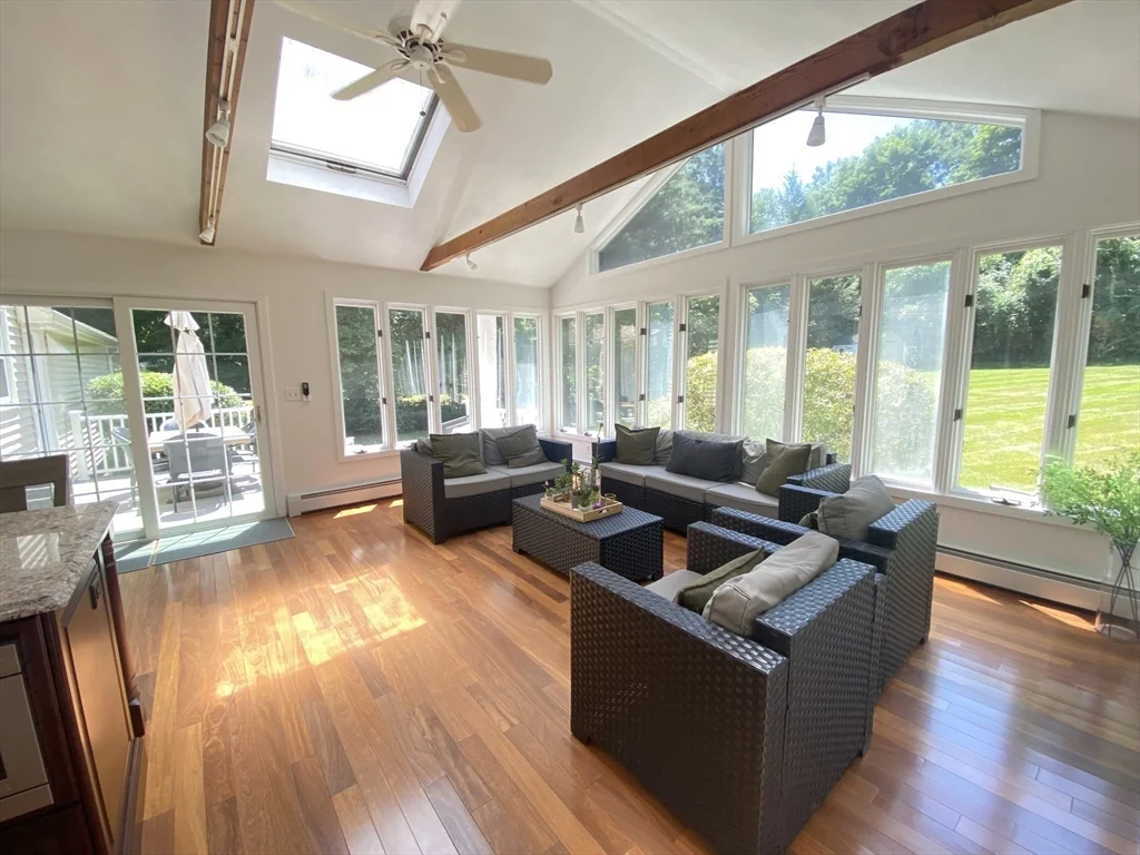 4 bed, 2 bath apartment for rent at 1 Foley Dr, Southborough — photo 8 of 31