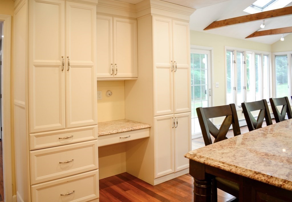 4 bed, 2 bath apartment for rent at 1 Foley Unit 1, Southborough — photo 8 of 41