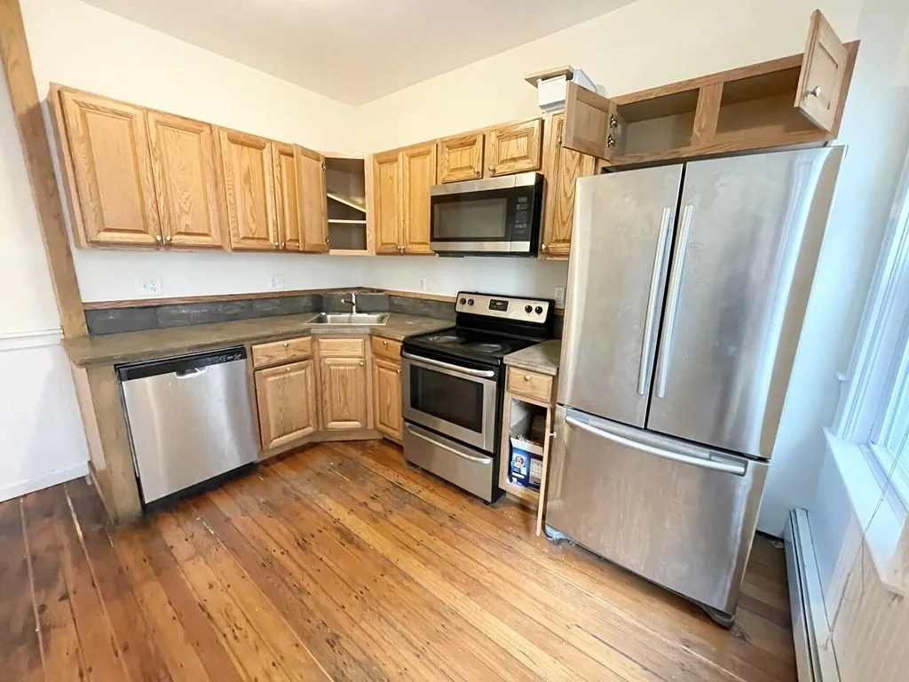 3 bed, 1 bath apartment for rent at 1 Folsom Ave Unit 1, Mission Hill — photo 1 of 10