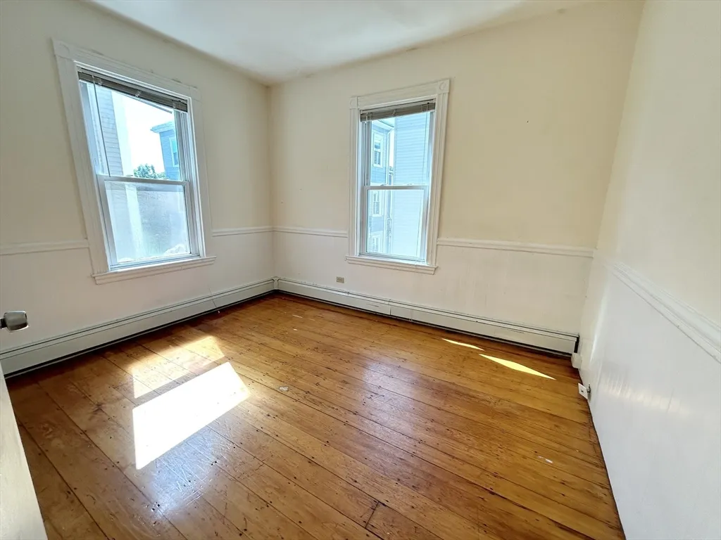 4 bed, 1 bath apartment for rent at 1 Folsom Ave Unit 2, Mission Hill — photo 6 of 9
