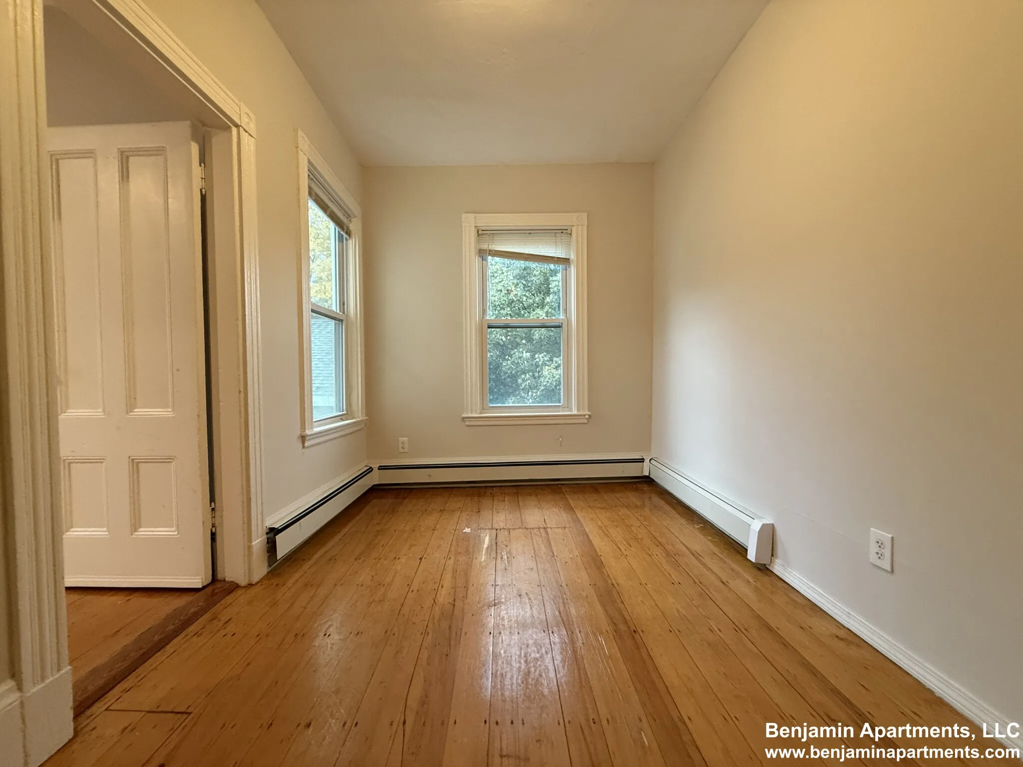 4 bed, 1.5 bath apartment for rent at 1 Folsom Ave Unit 3, Mission Hill — photo 17 of 24
