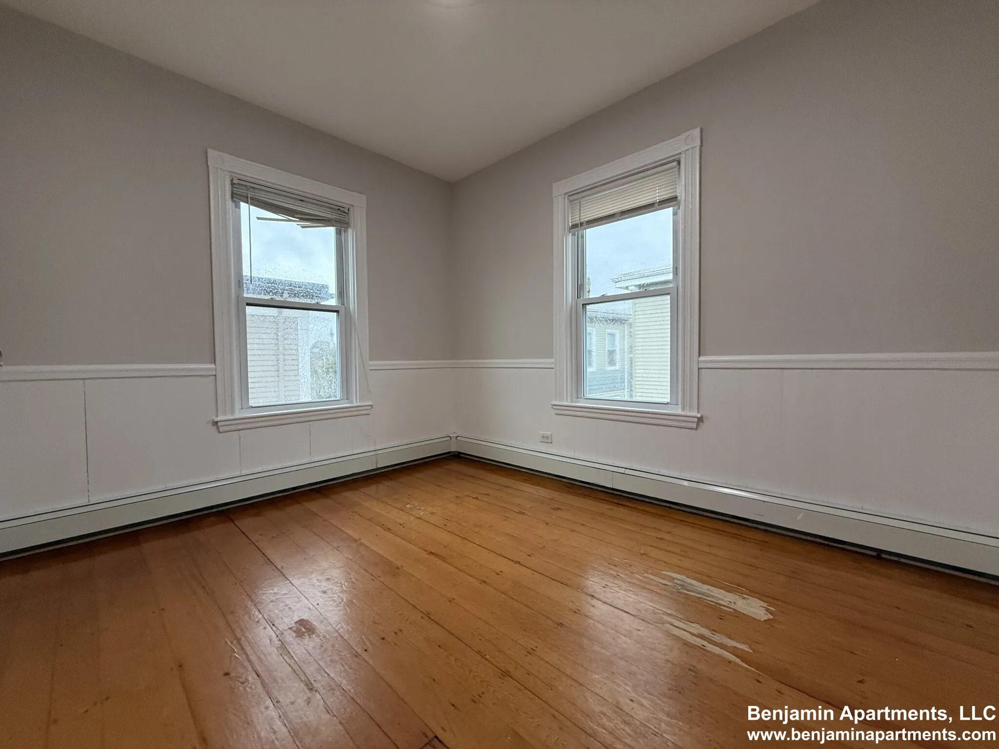 4 bed, 1.5 bath apartment for rent at 1 Folsom Ave Unit 3, Mission Hill — photo 3 of 24