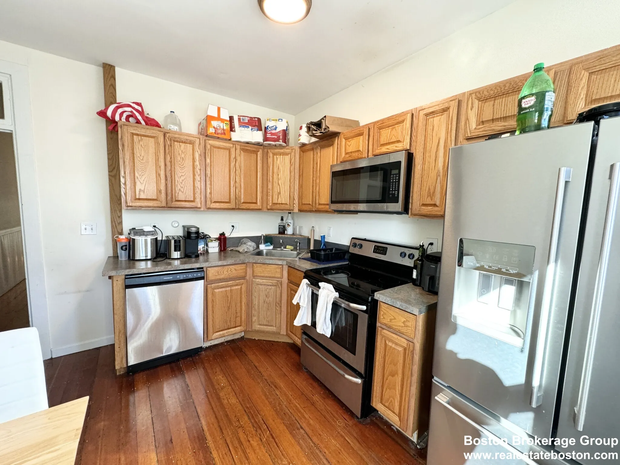 4 bed, 1.5 bath apartment for rent at 1 Folsom Ave Unit 3, Mission Hill — photo 18 of 24