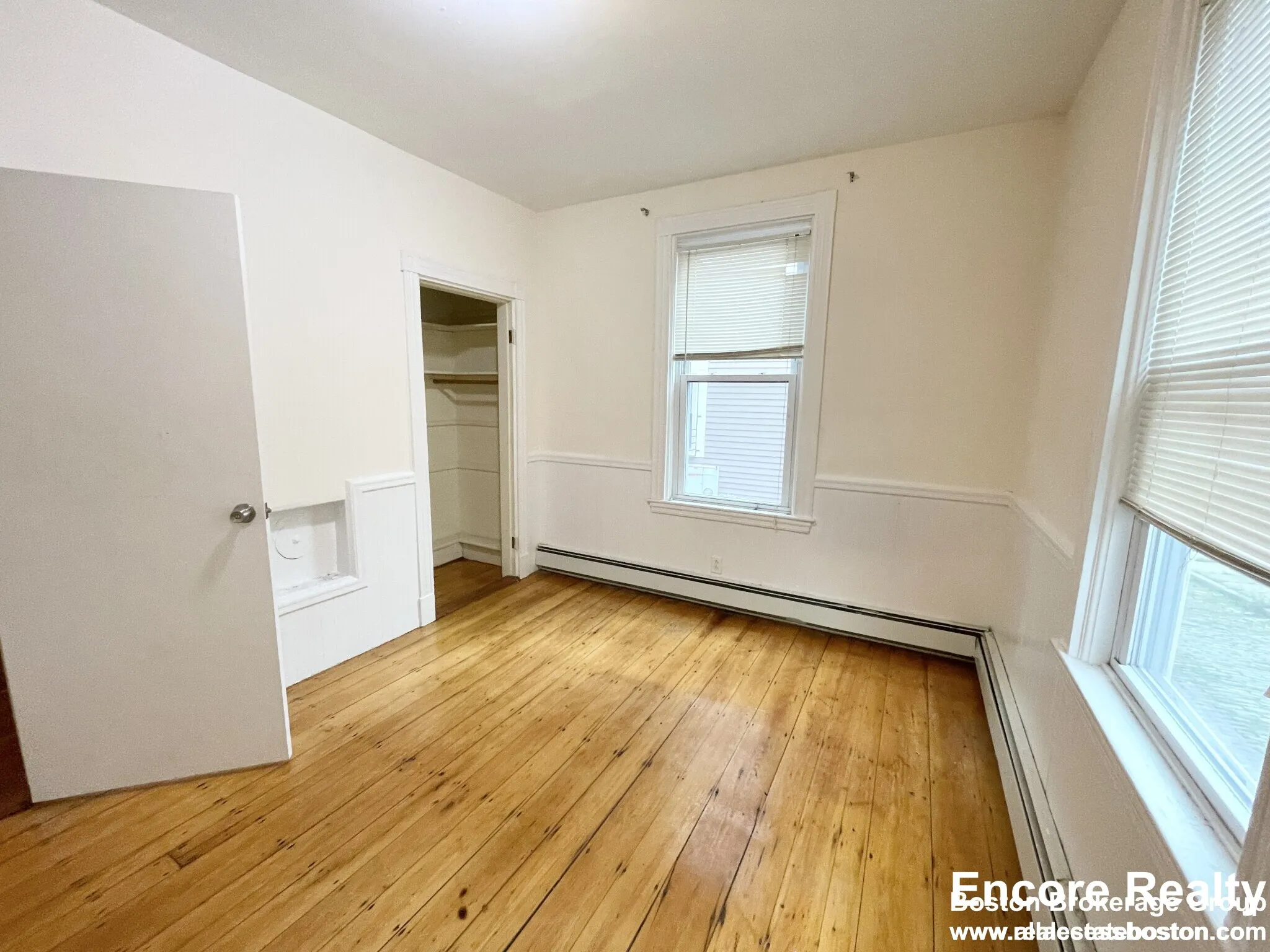 4 bed, 1.5 bath apartment for rent at 1 Folsom Ave Unit MM, Mission Hill — photo 4 of 16