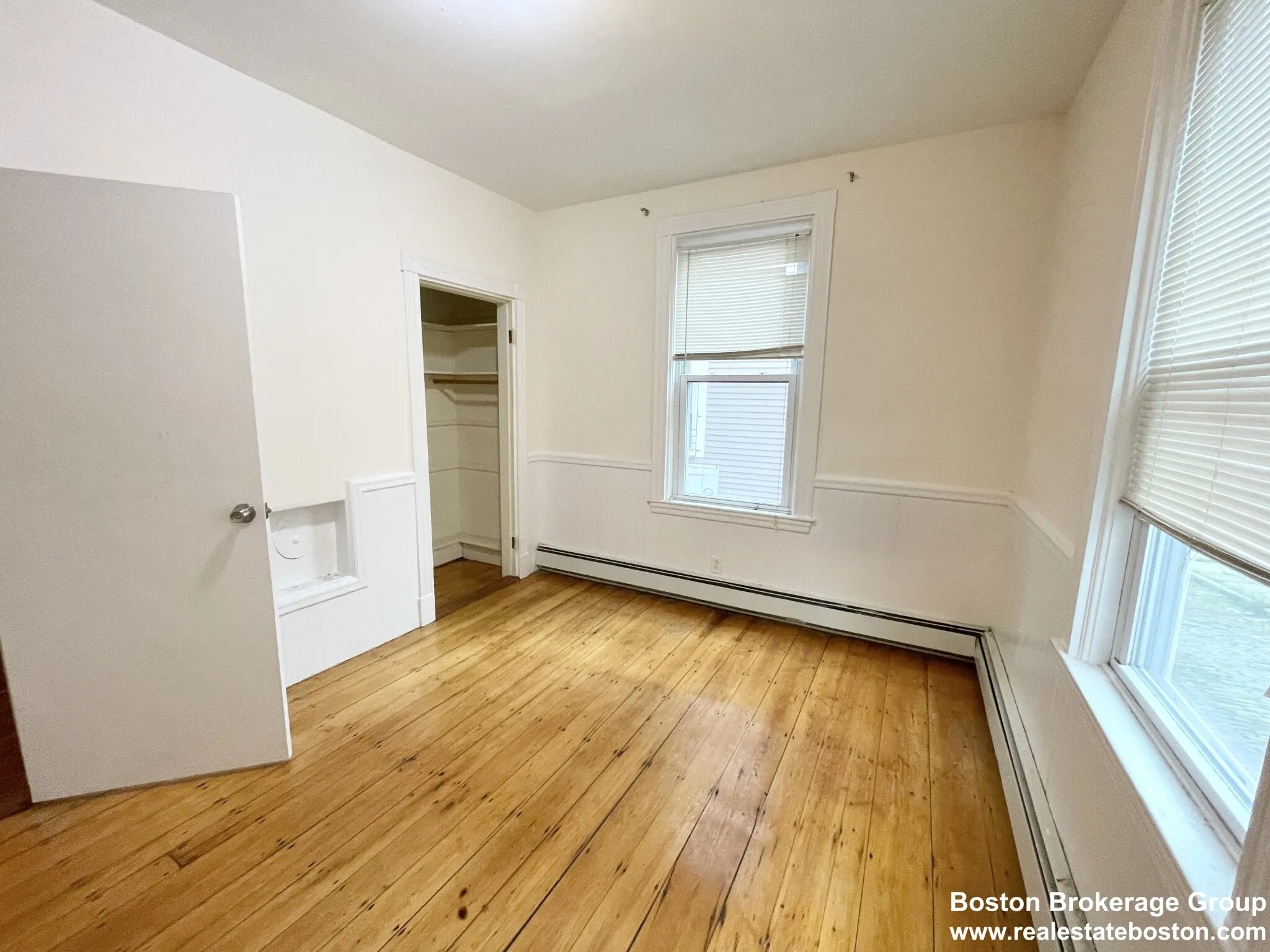 4 bed, 1.5 bath apartment for rent at 1 Folsom Ave Unit MM, Mission Hill — photo 12 of 16