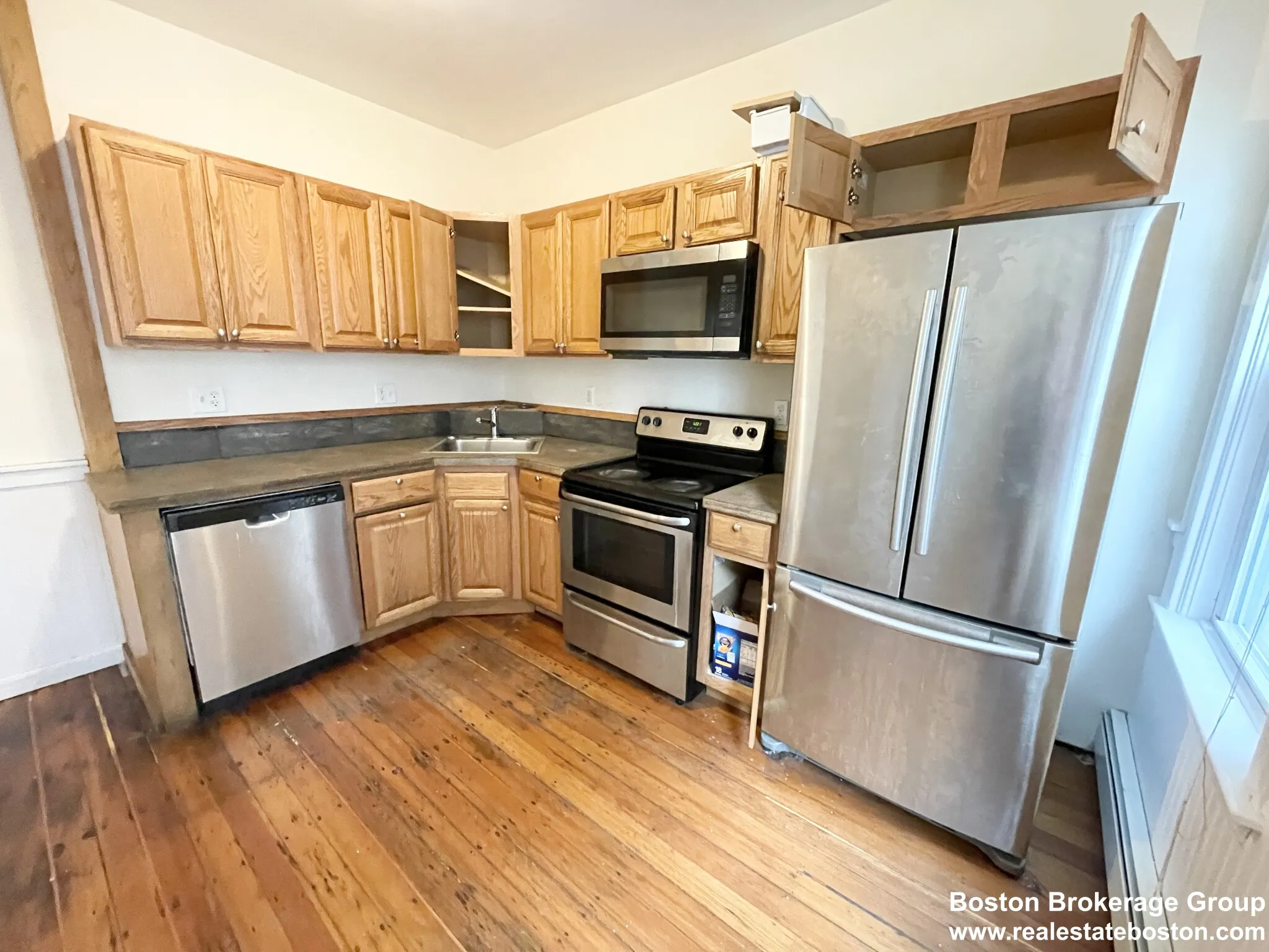 4 bed, 1.5 bath apartment for rent at 1 Folsom Ave Unit MM, Mission Hill — photo 9 of 16