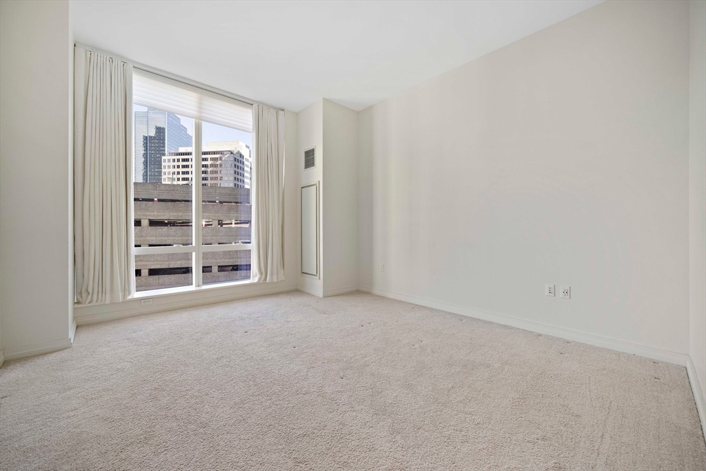 2 bed, 2 bath apartment for rent at 1 Franklin St Unit 1004, Midtown — photo 21 of 40