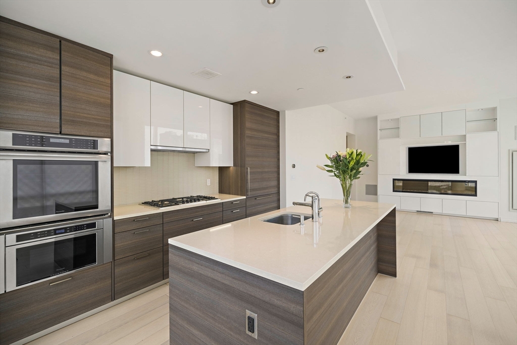 2 bed, 2 bath apartment for rent at 1 Franklin St Unit 1004, Midtown — photo 12 of 40