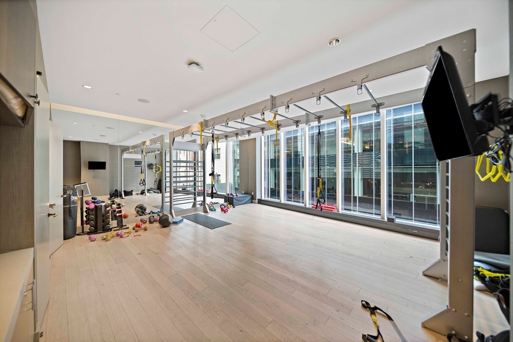 2 bed, 2 bath apartment for rent at 1 Franklin St Unit 1004, Midtown — photo 34 of 40