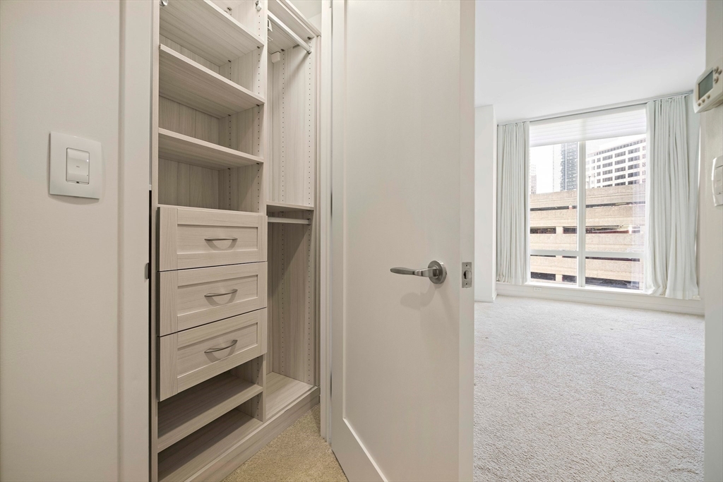 2 bed, 2 bath apartment for rent at 1 Franklin St Unit 1004, Midtown — photo 15 of 40
