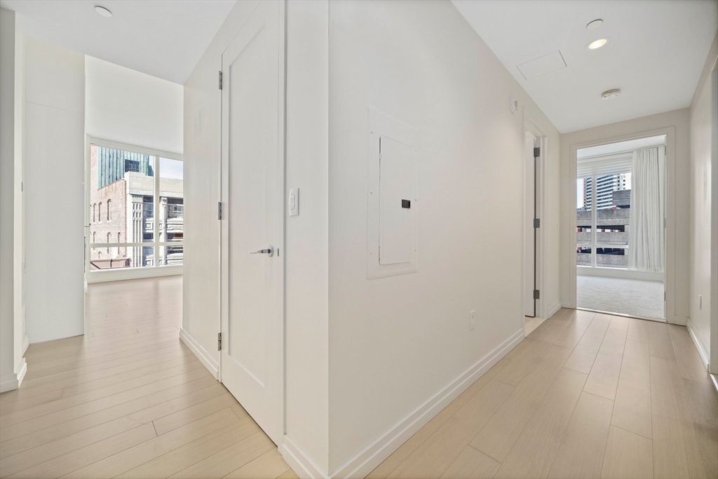 2 bed, 2 bath apartment for rent at 1 Franklin St Unit 1004, Midtown — photo 14 of 40