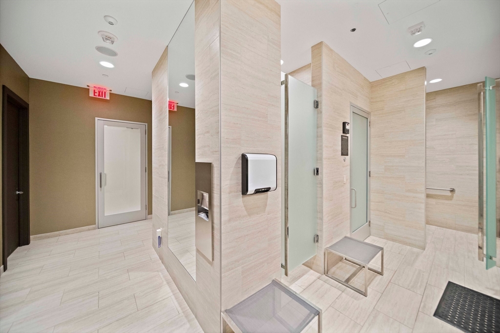 2 bed, 2 bath apartment for rent at 1 Franklin St Unit 1004, Midtown — photo 35 of 40