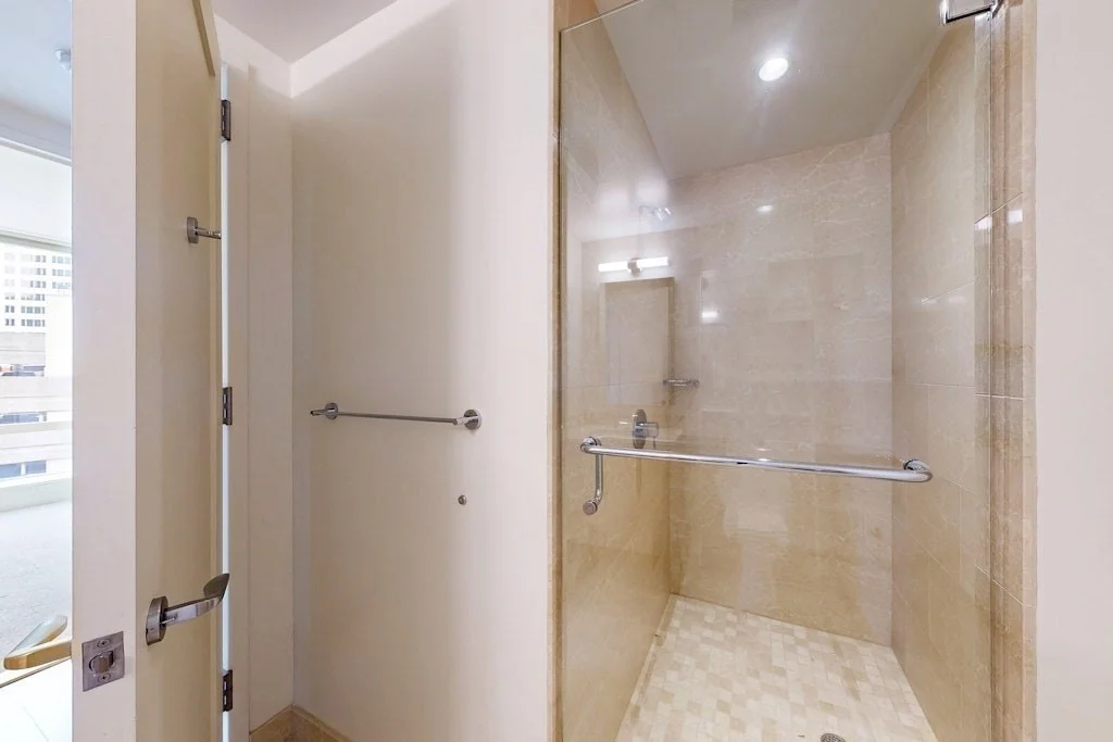 2 bed, 2 bath apartment for rent at 1 Franklin St Unit 1105, Boston Downtown — photo 23 of 35