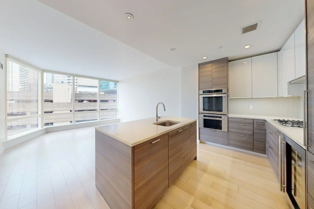 2 bed, 2 bath apartment for rent at 1 Franklin St Unit 1105, Boston Downtown — photo 9 of 35
