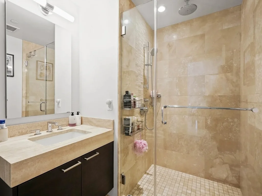 1 bed, 1 bath apartment for rent at 1 Franklin St Unit 1109, Boston Downtown — photo 12 of 21