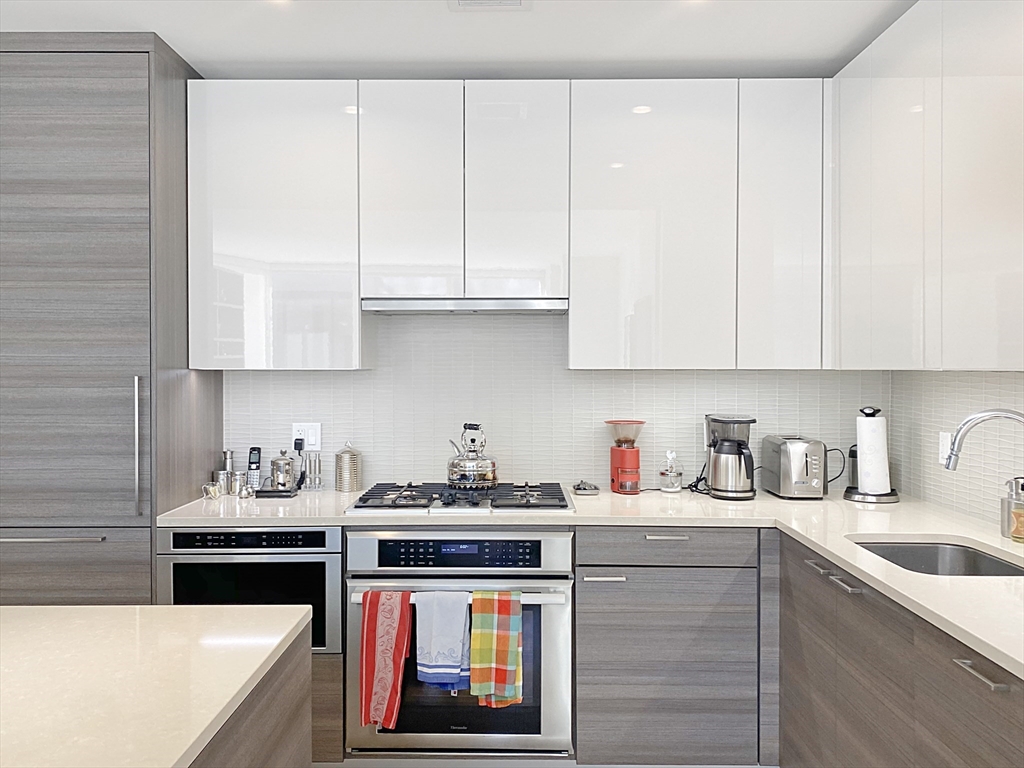 1 bed, 1 bath apartment for rent at 1 Franklin St Unit 1201, Midtown — photo 5 of 11