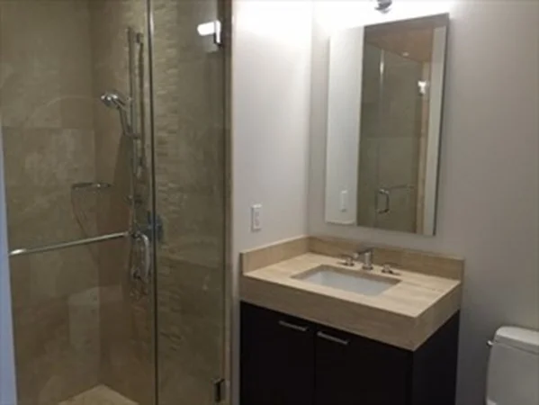 1 bed, 1 bath apartment for rent at 1 Franklin St Unit 1406, Midtown — photo 3 of 4