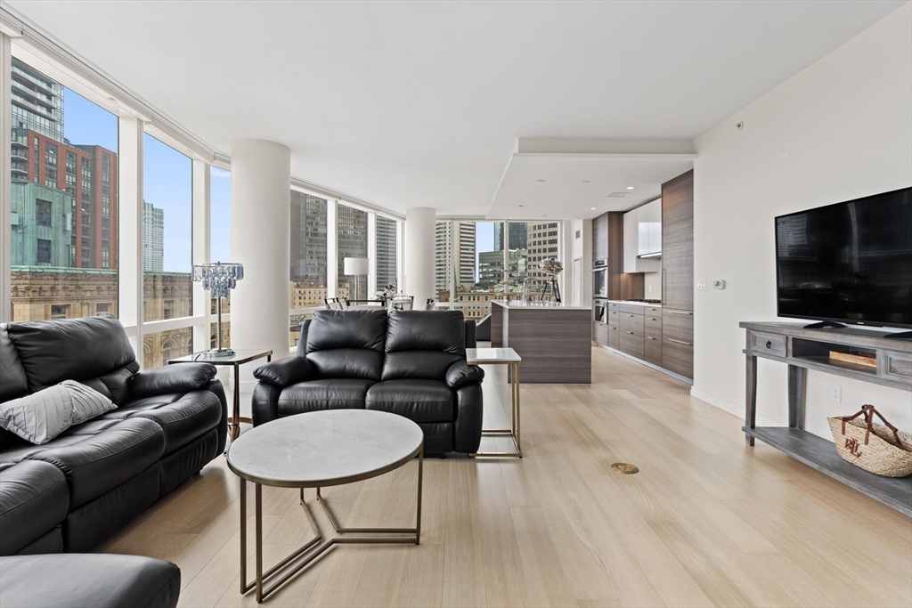 2 bed, 2 bath apartment for rent at 1 Franklin St Unit 1504, Midtown — photo 4 of 42