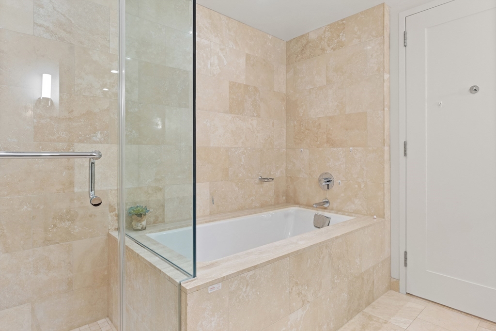 2 bed, 2 bath apartment for rent at 1 Franklin St Unit 1504, Midtown — photo 17 of 42