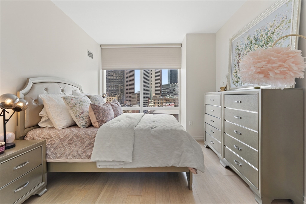 2 bed, 2 bath apartment for rent at 1 Franklin St Unit 1504, Midtown — photo 19 of 42