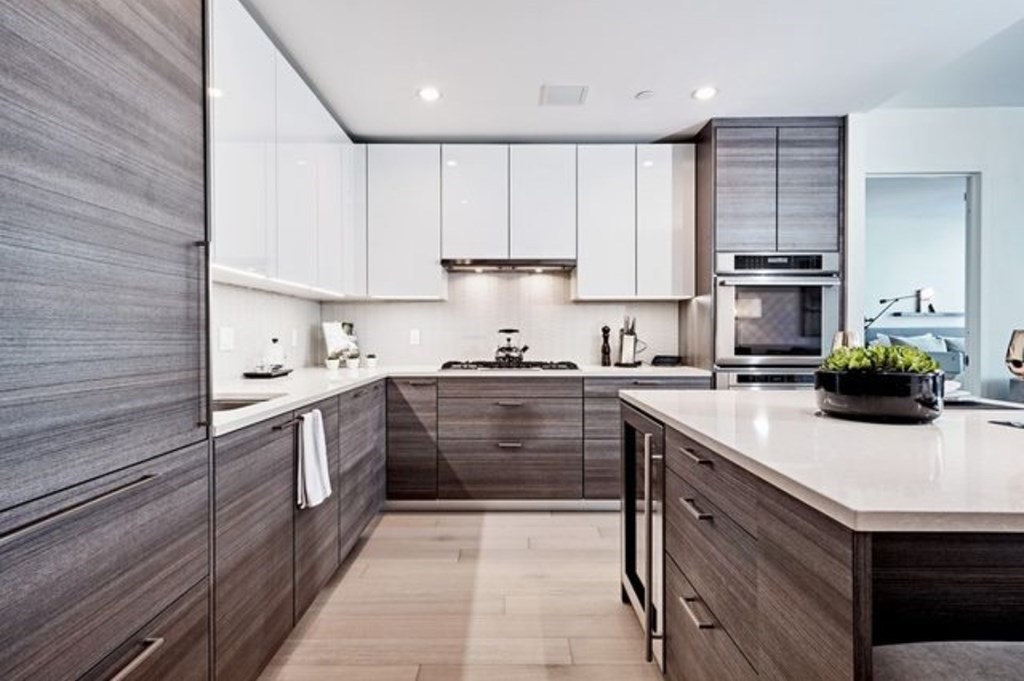 2 bed, 2 bath apartment for rent at 1 Franklin St Unit 1507, Midtown — photo 4 of 25