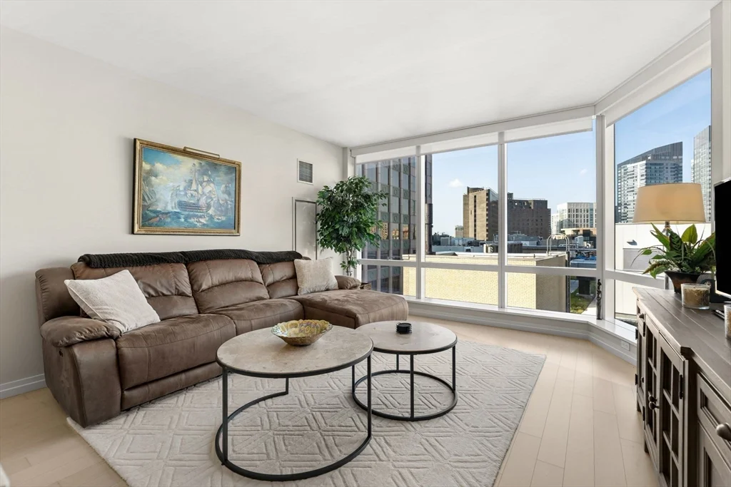 1 bed, 1 bath apartment for rent at 1 Franklin St Unit 1611, Boston Downtown — photo 9 of 33