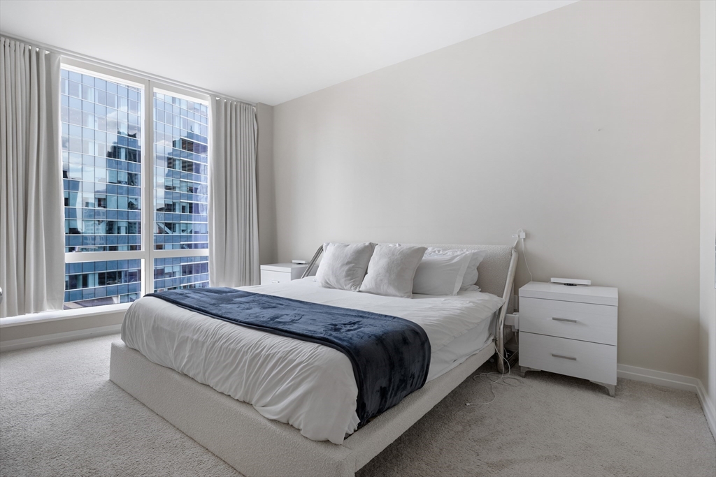 2 bed, 2 bath apartment for rent at 1 Franklin St Unit 1807, Midtown — photo 10 of 36